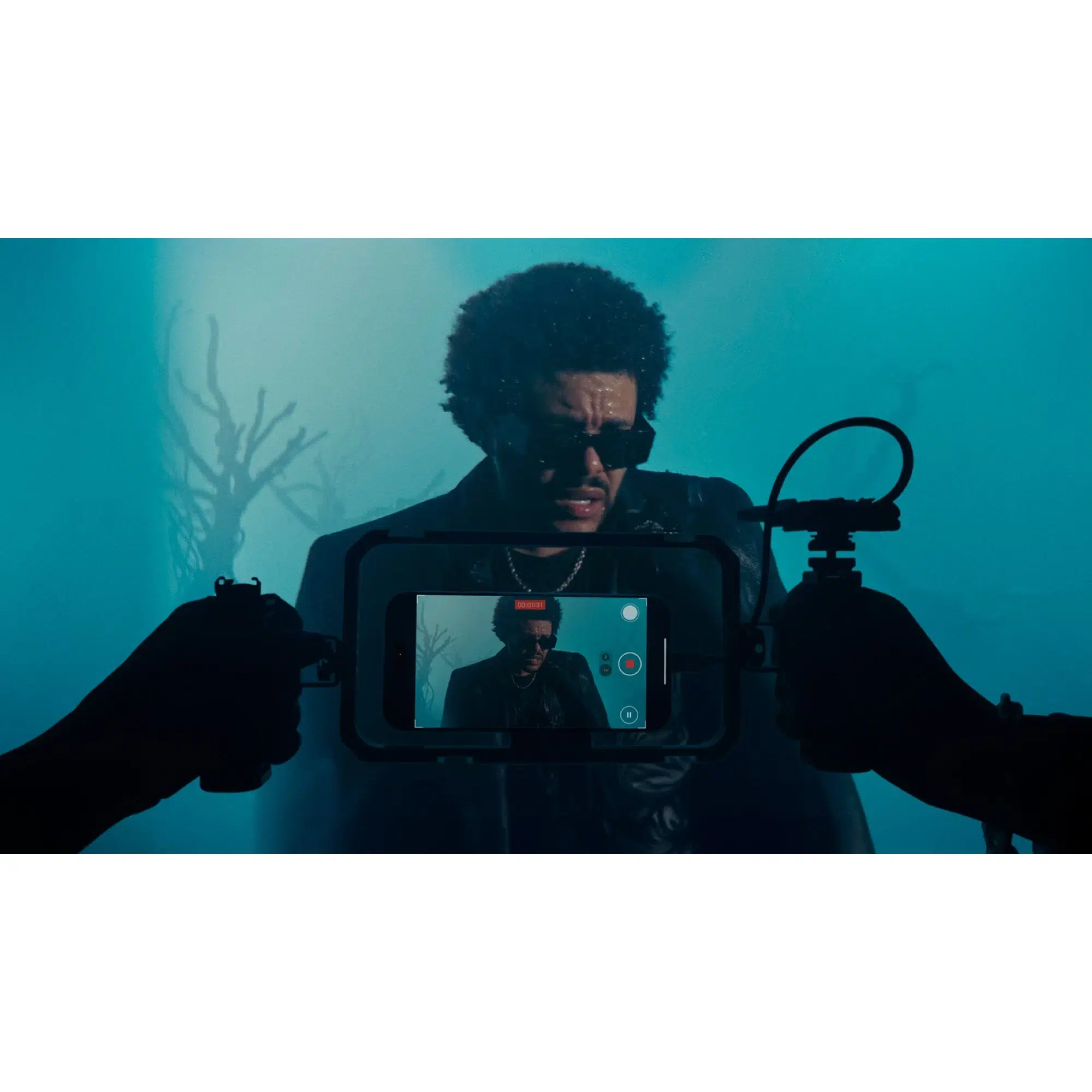 Смартфон Apple iPhone 16 Pro Max 256 ГБ, Desert Titanium (пустынный титан)Dual: nano SIM + eSIM, JP изображение 17