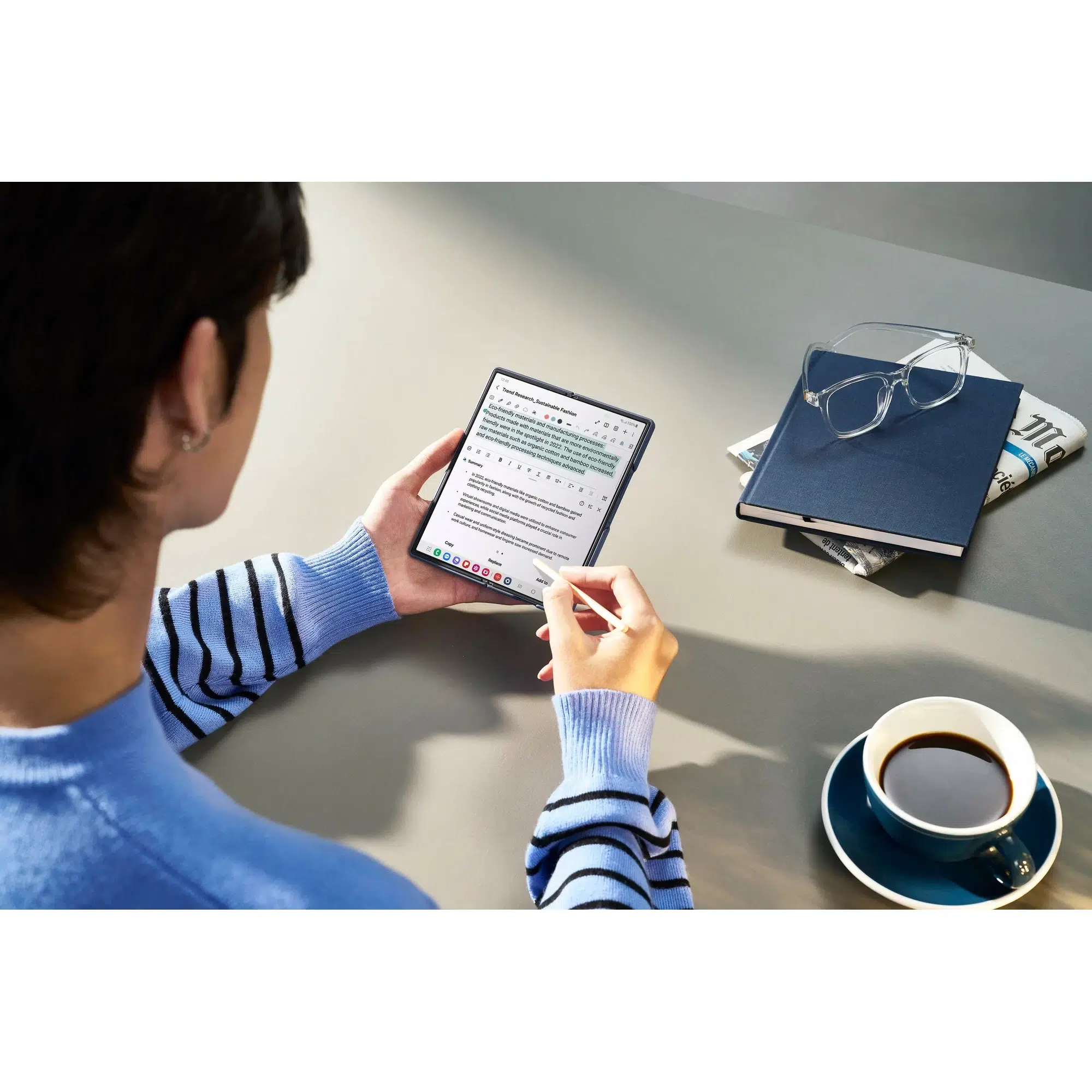 Смартфон Samsung Galaxy Z Fold 6 12/256GB, Dual: nano SIM + eSIM, Navy (Тёмно-синий) EU изображение 29